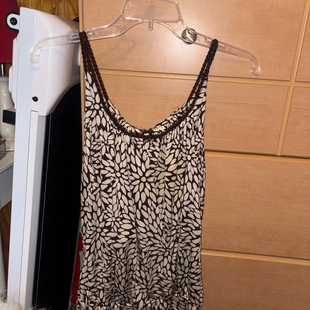 Bebe Black and White Fitted Sleeveless Camisole